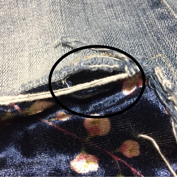 Pilcro Slim Boyfriend Patch Jeans Women 25 (Inseam 28) Light Wash Blue Embroider - Picture 10 of 13